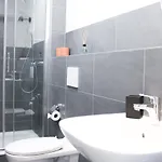 Marvel-apartment - Fuer Freunde & Familien, Stadtnah, Parkplatz, E-ladestation, Gitterbox Fuer Fahrraeder, Fitnessstudio, Digitale Gaestemappe Mit Restaurant- Und Unternehmenstipps Koblenz (Rhineland-Palatinate)
