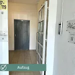 Marvel-apartment - Fuer Freunde & Familien, Stadtnah, Parkplatz, E-ladestation, Gitterbox Fuer Fahrraeder, Fitnessstudio, Digitale Gaestemappe Mit Restaurant- Und Unternehmenstipps Lägenhet
