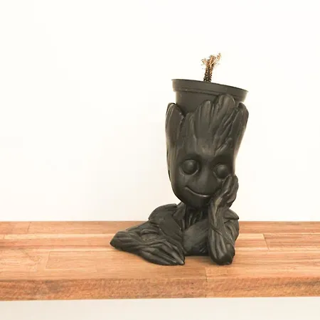 Marvel-apartment - Fuer Freunde & Familien, Stadtnah, Parkplatz, E-ladestation, Gitterbox Fuer Fahrraeder, Fitnessstudio, Digitale Gaestemappe Mit Restaurant- Und Unternehmenstipps Appartement *