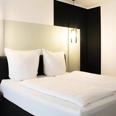Marvel-apartment - Fuer Freunde & Familien, Stadtnah, Parkplatz, E-ladestation, Gitterbox Fuer Fahrraeder, Fitnessstudio, Digitale Gaestemappe Mit Restaurant- Und Unternehmenstipps * Koblenz (Rhineland-Palatinate)