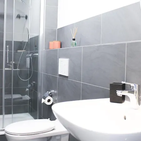 Marvel-apartment - Fuer Freunde & Familien, Stadtnah, Parkplatz, E-ladestation, Gitterbox Fuer Fahrraeder, Fitnessstudio, Digitale Gaestemappe Mit Restaurant- Und Unternehmenstipps Koblenz (Rhineland-Palatinate)