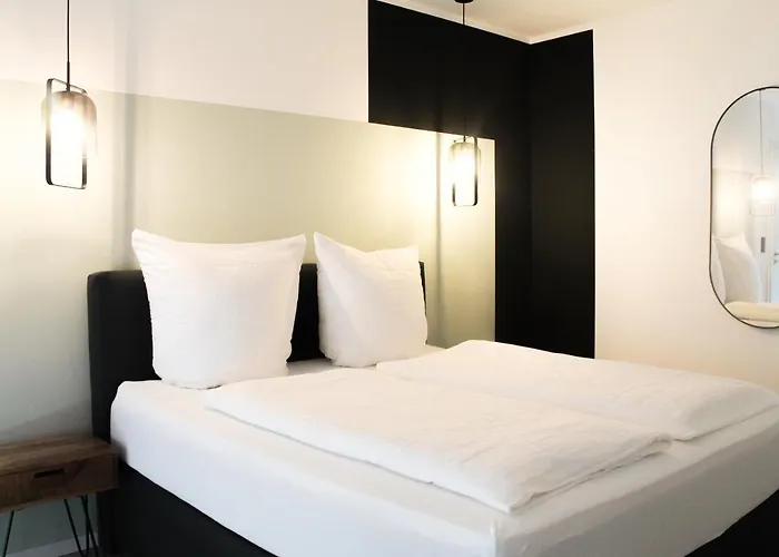 Marvel-apartment - Fuer Freunde & Familien, Stadtnah, Parkplatz, E-ladestation, Gitterbox Fuer Fahrraeder, Fitnessstudio, Digitale Gaestemappe Mit Restaurant- Und Unternehmenstipps * Coblença