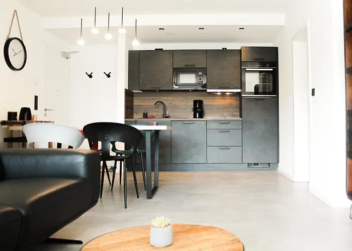 Marvel-apartment - Fuer Freunde & Familien, Stadtnah, Parkplatz, E-ladestation, Gitterbox Fuer Fahrraeder, Fitnessstudio, Digitale Gaestemappe Mit Restaurant- Und Unternehmenstipps *