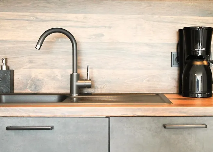 Marvel-apartment - Fuer Freunde & Familien, Stadtnah, Parkplatz, E-ladestation, Gitterbox Fuer Fahrraeder, Fitnessstudio, Digitale Gaestemappe Mit Restaurant- Und Unternehmenstipps Apartamento Coblença